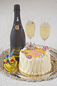 rubber duck champagne and birthday cake
